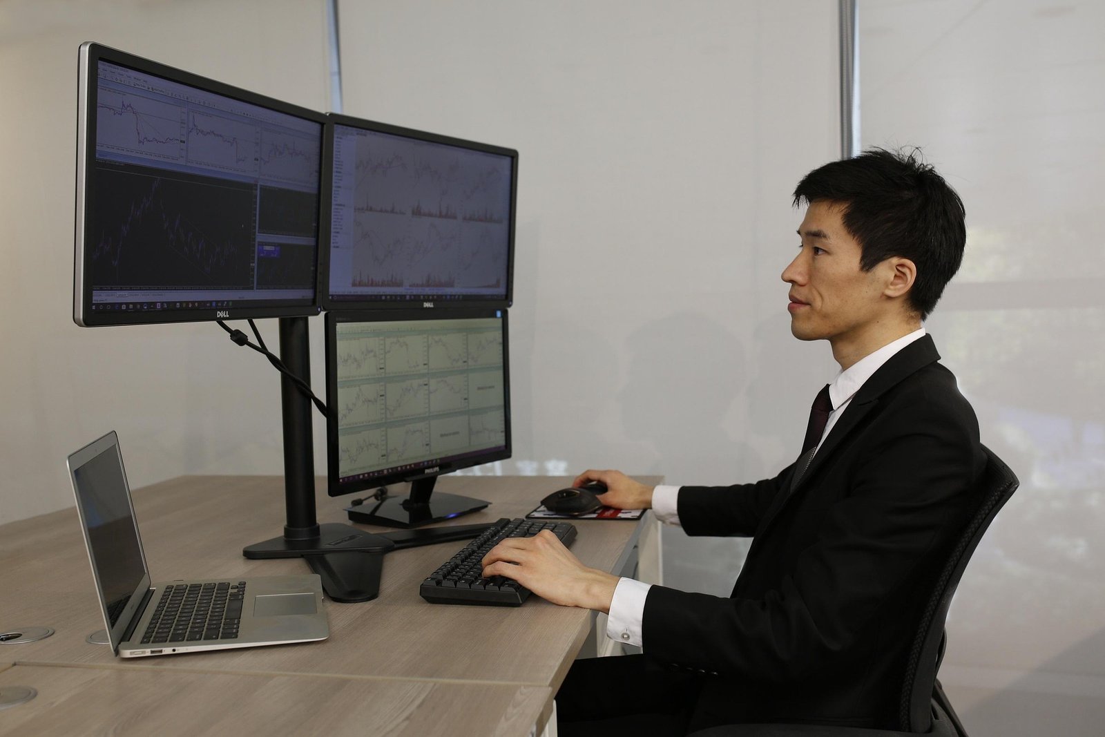 OKX offers $270,000 salary to quant traders