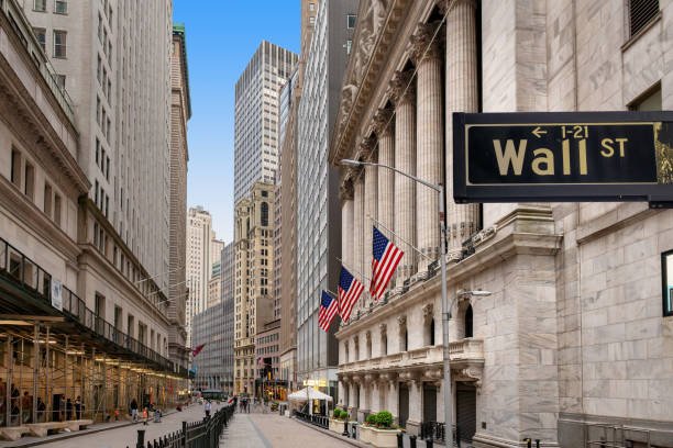 BlackRock. Apollo. Neuberger Berman. Wall Street just put $422M into crypto rails in 24 hours.